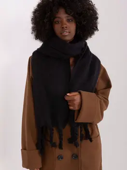 Shawl model 190585 AT