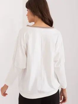 Blouse model 197459 Relevance