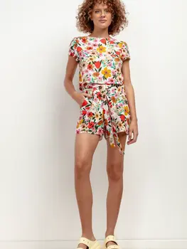Shorts model 198556 Tessita