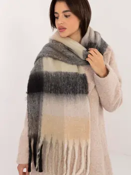 Shawl model 203176 AT