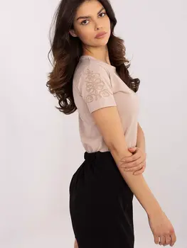 T-shirt model 210659 Relevance