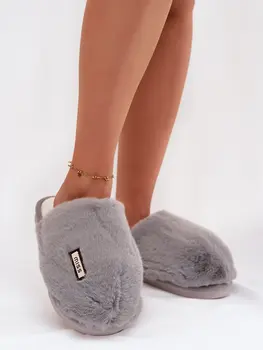 Slippers model 222284 Step in style