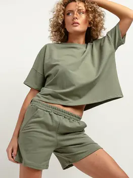 Shorts model 183179 Tessita