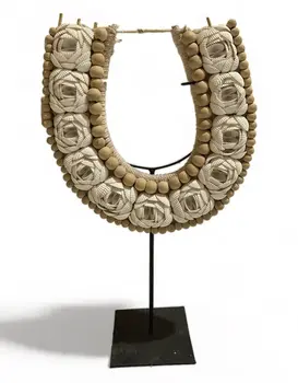 Charming Bali Sea Shells Necklace Home Decoration