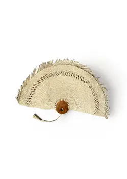 Medium Wild Root Bali Natural Handfand