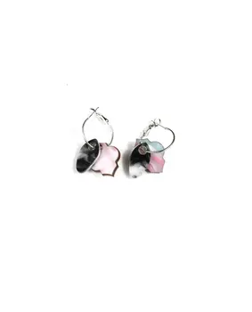Pendientes rosa, blanco y negro: Añade un Toque de Frescura y Vitalidad a tu Estilo con Estos Accesorios Únicos
