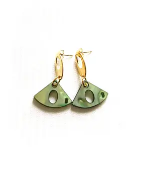 Pendientes abanico con base ovalada