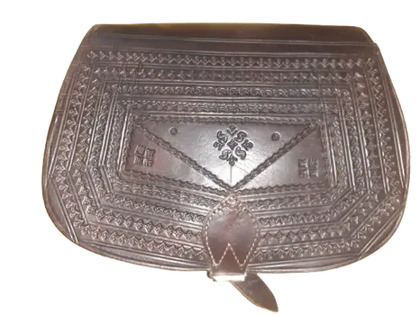 Bolso redondo labrado hebilla L