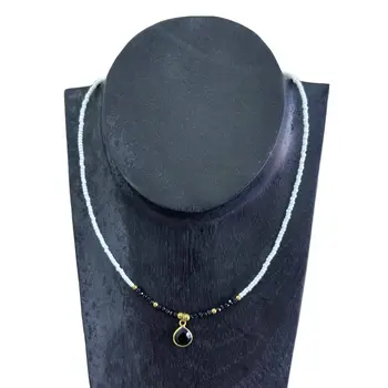 Collares de mujer de Tailandia