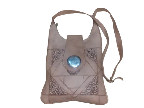 Bolso Plano de mujer con chapa o labrado