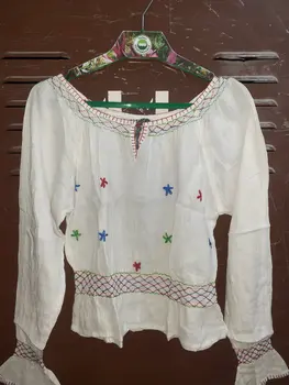 Blusa de mujer con mangas