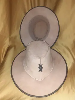 Sombrero de cuero