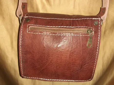 Bolso cuadrado click doble