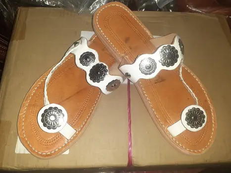 Sandalias de monedas beige/blanco