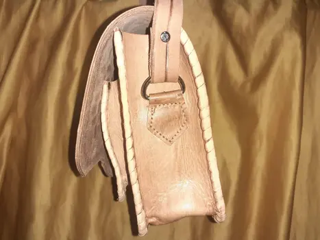 Bolso Cuadrado labrado piedra click