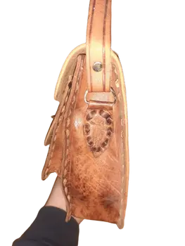 Bolso labrado hebilla Grande