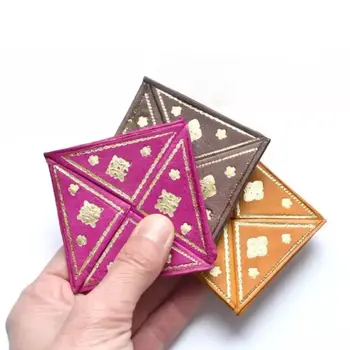 Monedero dorado de marruecos