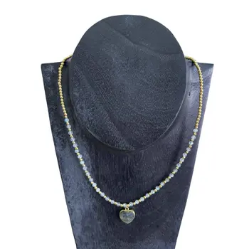 Collares de mujer de Tailandia