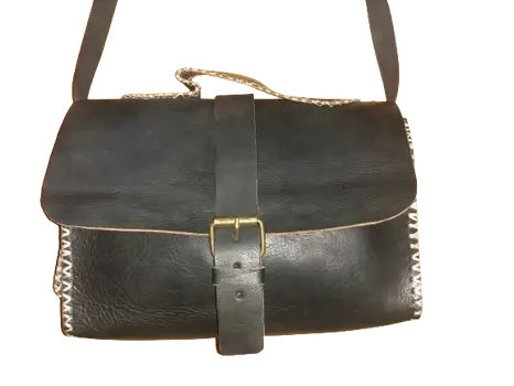 Bolso redondo de hilo blanco