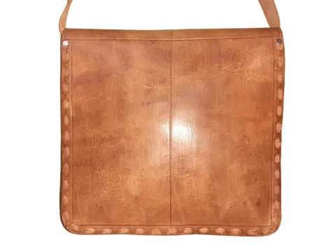 Bolso labrado con cordon