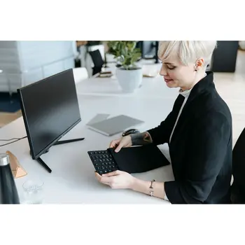 Keyboard Cherry KW 9200 MINI Spanish Qwerty Black
