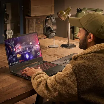 Laptop Asus FA607NU-R5165W 16" AMD Ryzen 5 7535HS 16 GB RAM 512 GB SSD Nvidia Geforce RTX 4050