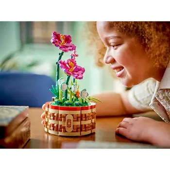 Construction set Lego 43252 Moana's Flowerpot 619 Pieces