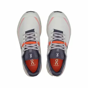Sports Trainers for Women On Running Cloudvista 2