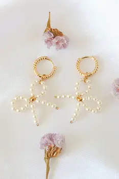 "Miss Coquette" | 24K Pearls Bow Earrings