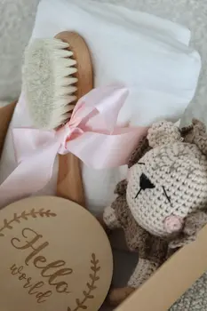 Crochet Giftbox Lion