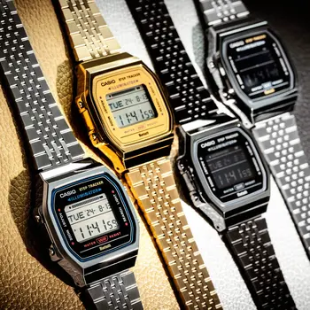 CASIO VINTAGE Mod. BLUETOOTH® SMARTPHONE LINK - BLACK - built-in accelerometer senses body movements + steps counter - ALL BLACK