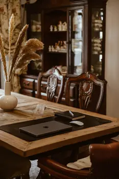 Black desk pad