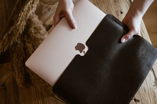 Leather Case for MacBook 16" Pro - Black