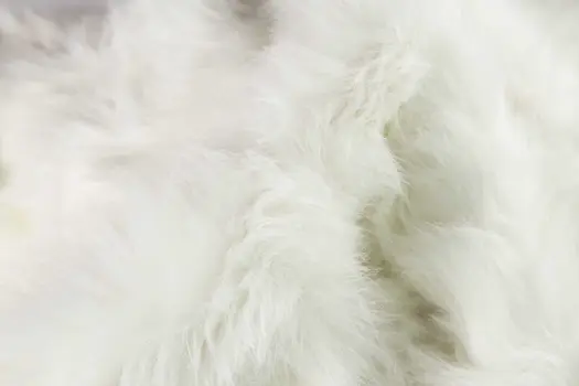 6' X 6' Off White Faux Fur Area Rug