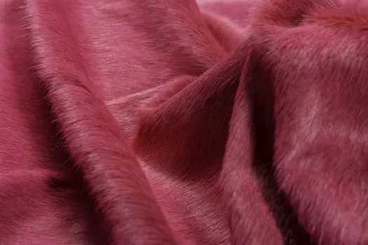 5' X 7' Fuchsia Cowhide Area Rug