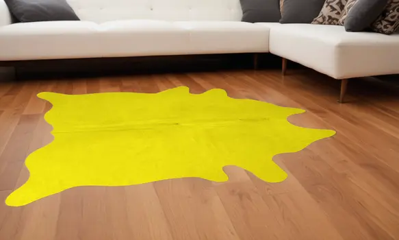 5' X 7' Yellow Cowhide Area Rug