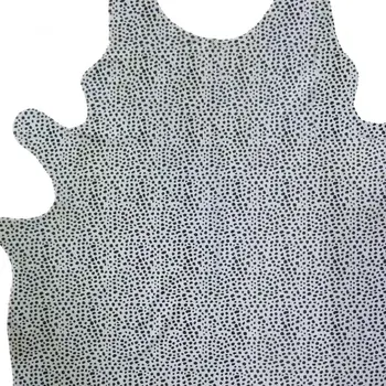 6' X 7' Black And White Cowhide Handmade Area Rug