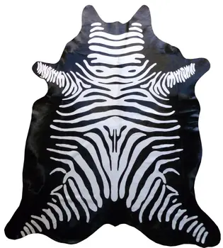 6' X 7' Black And White Cowhide Handmade Area Rug