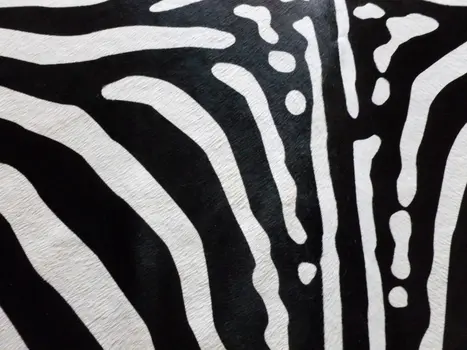 6' X 7' Black And White Cowhide Handmade Area Rug