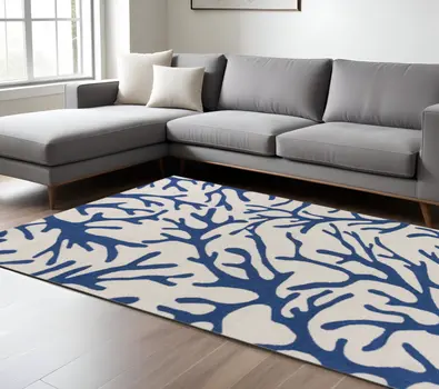 5' X 7' Ivory And Blue Coral Hand Hooked Area Rug