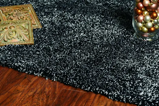 5' X 7' Black Shag Hand Woven Area Rug