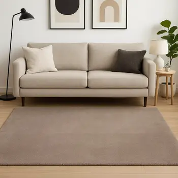 5' X 7' Beige Shag Hand Woven Area Rug