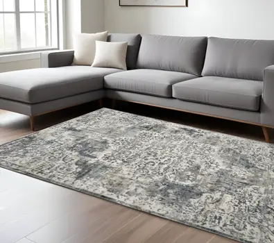 5' X 8' Ivory Medallion Area Rug