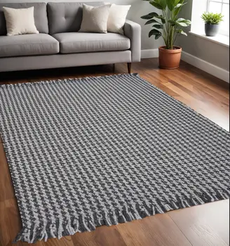 5' X 8' Gray And Light Gray Wool Houndstooth Hand Woven Area Rug With Fringe