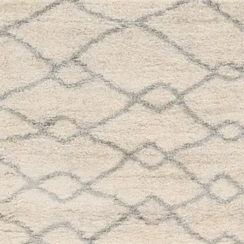 4' X 6' Ivory And Gray Chain Distressed Area Rug