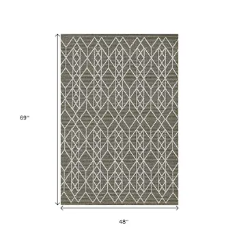4' X 6' Gray Southwestern Indoor Outdoor Area Rug