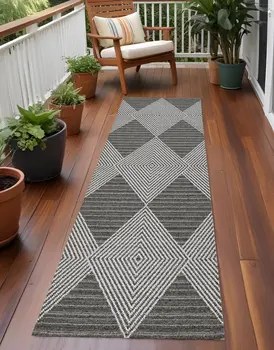 8' Gray Geometric Indoor Outdoor Area Rug