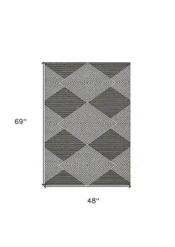 4' X 6' Gray And Ivory Geometric Area Rug