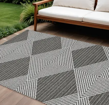 7' X 9' Gray Geometric Indoor Outdoor Area Rug