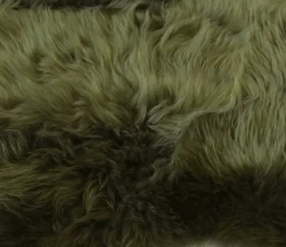 2' X 3' Dark Green New Zealand Lambs Wool Area Rug